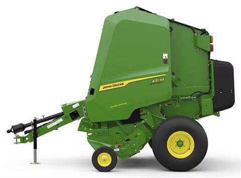 John Deere 451M in Grand Rapids, Minnesota