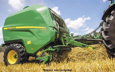 John Deere V451R in Grand Rapids, Minnesota