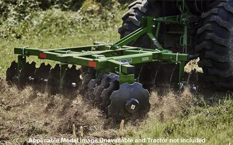 John Deere TM1048L