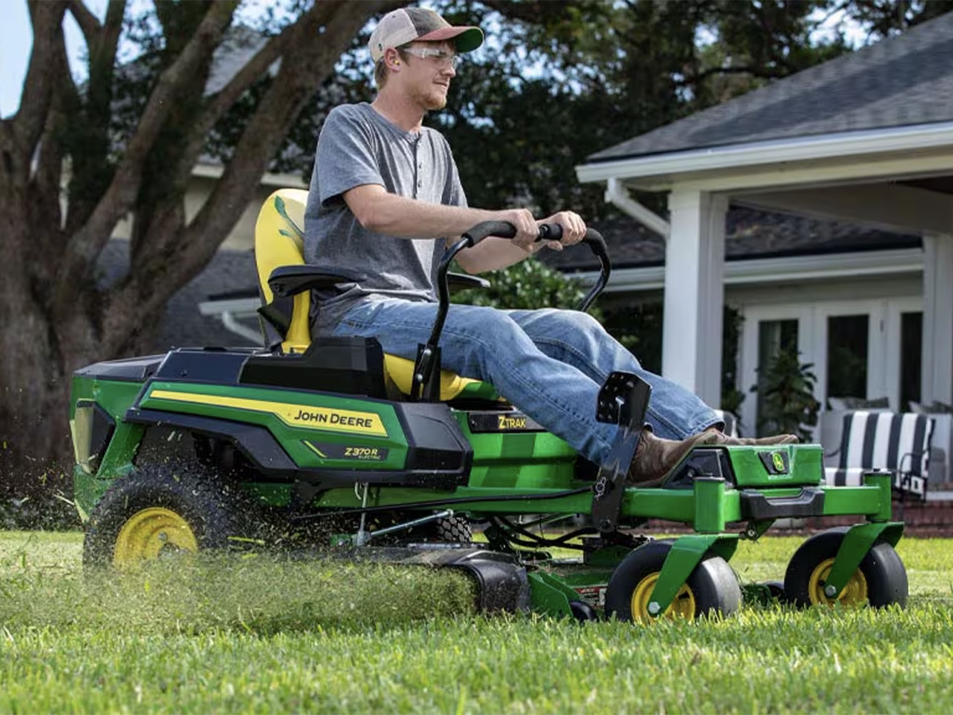 2025 John Deere Z370R Electric ZTrak 48 in. in Grand Rapids, Minnesota - Photo 12