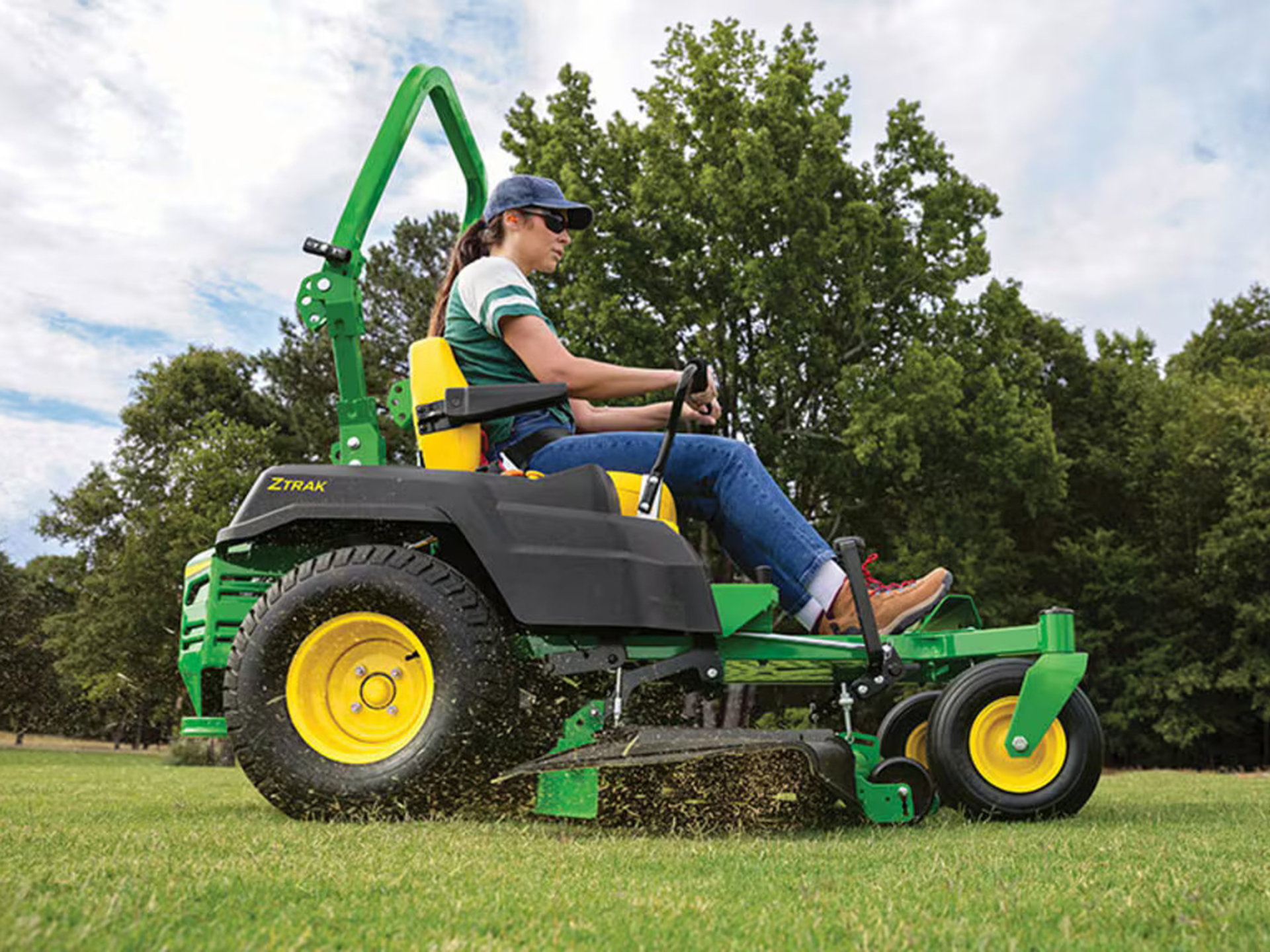 2025 John Deere Z515E ZTrak 48 in. 24 hp in Grand Rapids, Minnesota - Photo 6