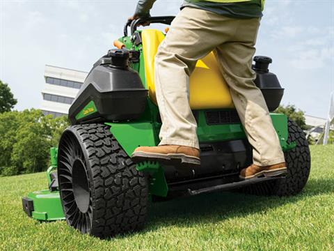 2024 John Deere Q850R 60 in. QuikTrak Stand-On 27 hp in Grand Rapids, Minnesota - Photo 3