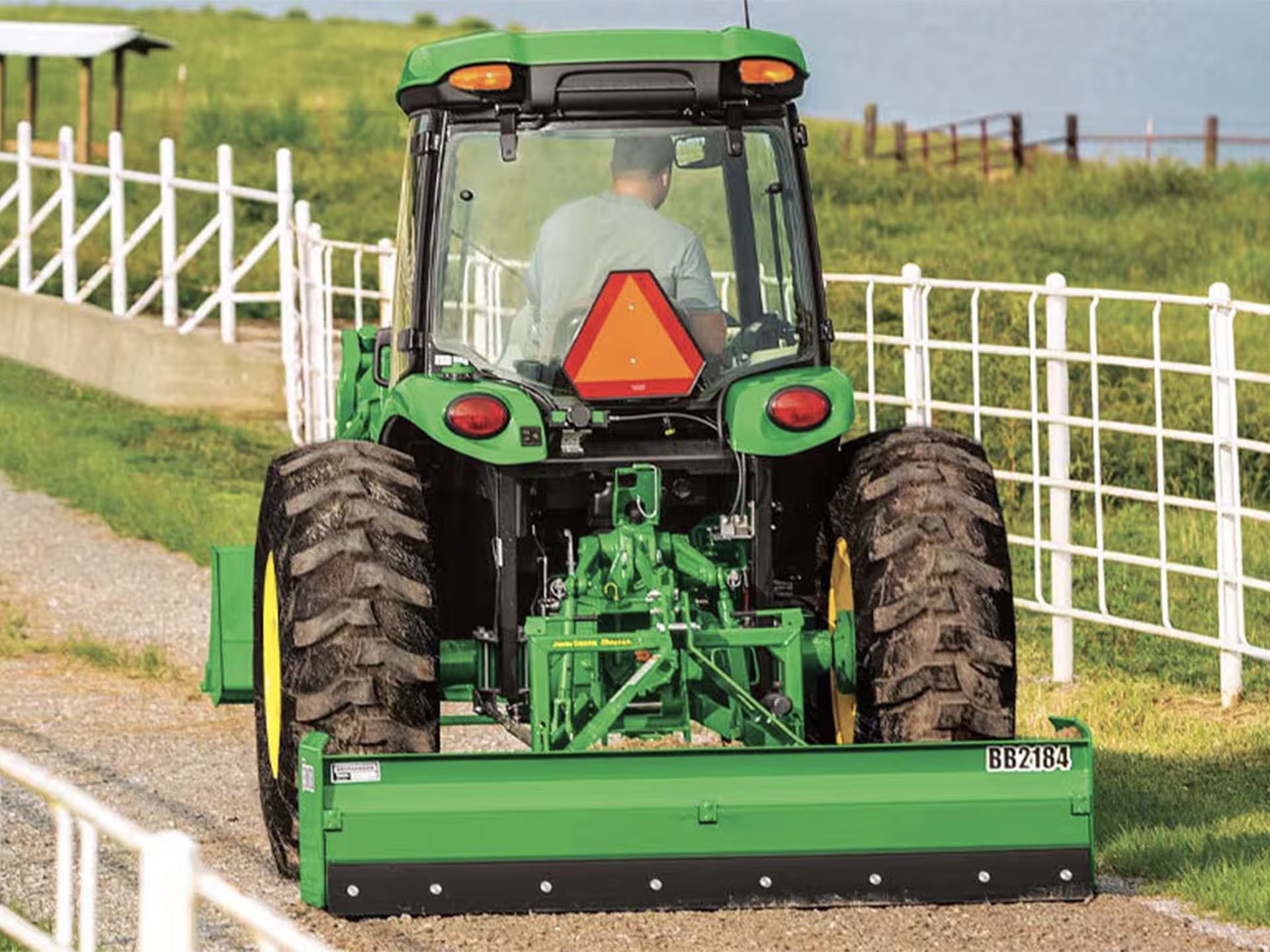 2025 John Deere 4044R Cab in Grand Rapids, Minnesota - Photo 2