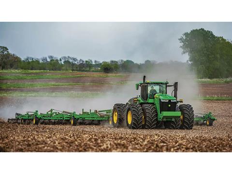 2025 John Deere 9R 390 w/o Receiver in Grand Rapids, Minnesota - Photo 2