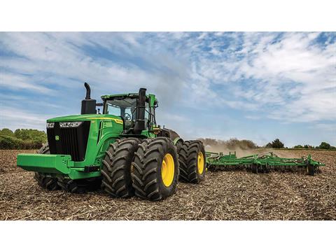 2025 John Deere 9R 640 w/o Receiver in Grand Rapids, Minnesota - Photo 2