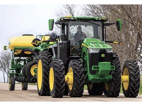 2025 John Deere 8R 340 w/o Receiver in Grand Rapids, Minnesota - Photo 2