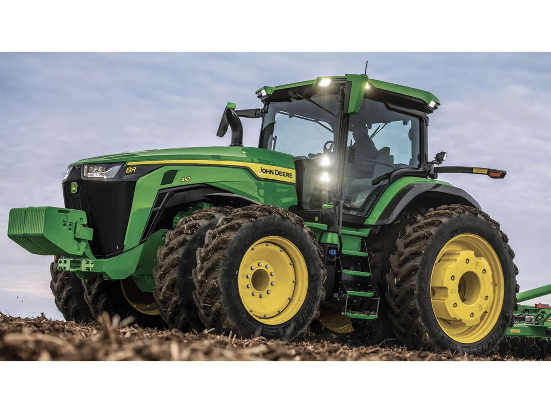 2025 John Deere 8R 410 w/o Receiver in Grand Rapids, Minnesota - Photo 2