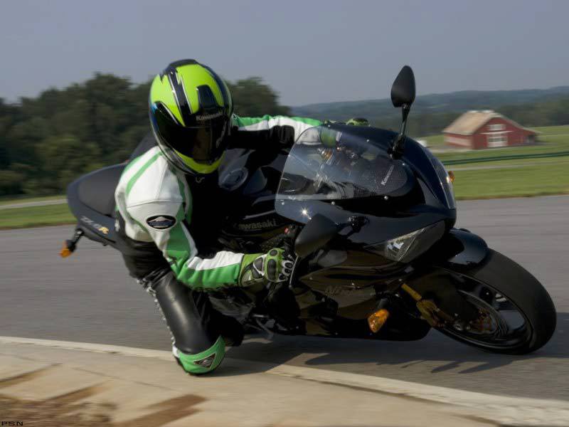 Used 2006 Kawasaki Ninja® ZX-6R Motorcycles in Oakdale, NY | Stock