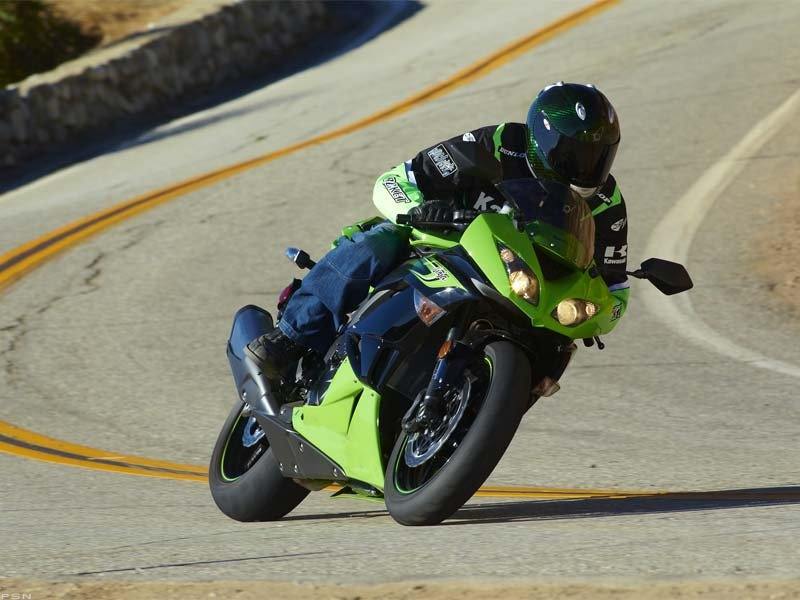 2011 Kawasaki Ninja® ZX-6R 9