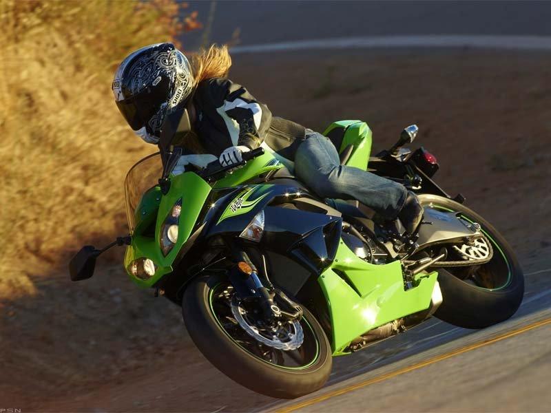 2011 Kawasaki Ninja® ZX-6R 10