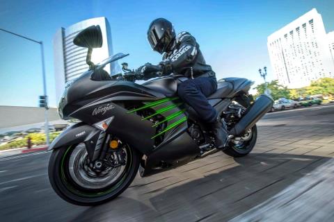 2015 Kawasaki Ninja® ZX™-14R ABS in Topeka, Kansas - Photo 12