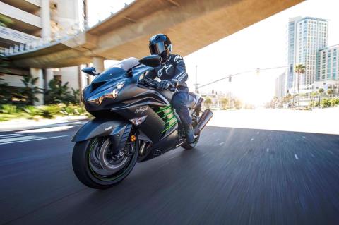 2015 Kawasaki Ninja® ZX™-14R ABS in Topeka, Kansas - Photo 19