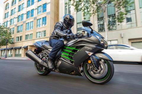 2015 Kawasaki Ninja® ZX™-14R ABS in Topeka, Kansas - Photo 23