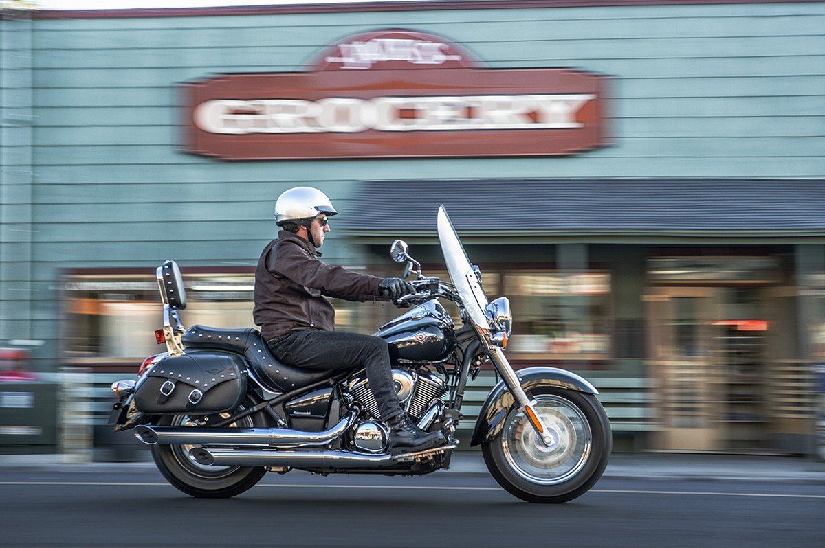 2016 Kawasaki Vulcan 900 Classic LT in Greenville, South Carolina - Photo 10