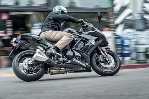 2016 Kawasaki Ninja 1000 ABS in Sacramento, California - Photo 39