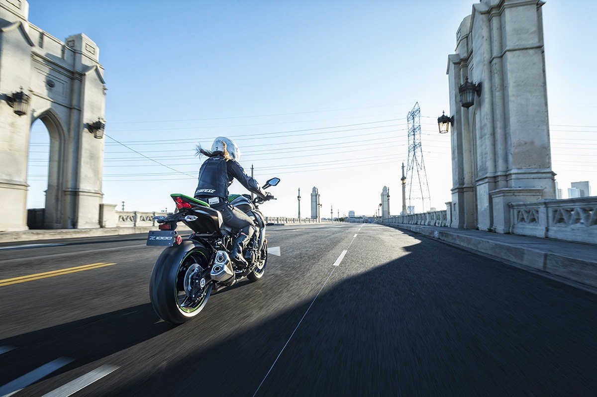 2016 Kawasaki Z1000 ABS in San Antonio, Texas - Photo 26