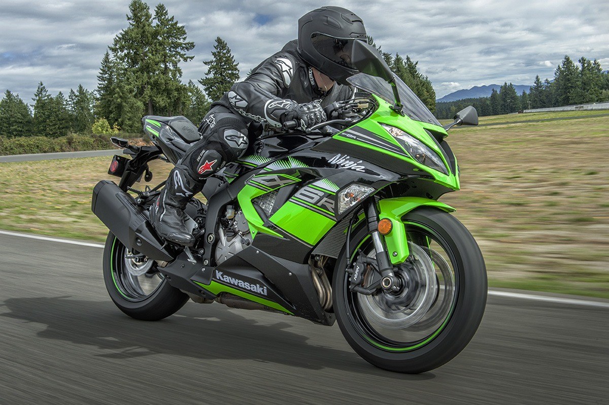 Used 2016 Kawasaki Ninja ZX-6R KRT Edition Lime Green / Ebony