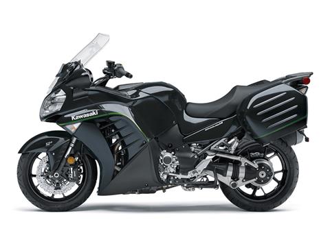 2018 Kawasaki Concours 14 ABS in Greenville, South Carolina - Photo 2