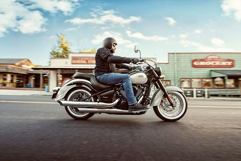 2020 Kawasaki Vulcan 900 Classic 11