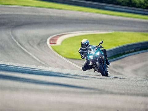 2021 Kawasaki Ninja 400 in Manchester, New Hampshire - Photo 18
