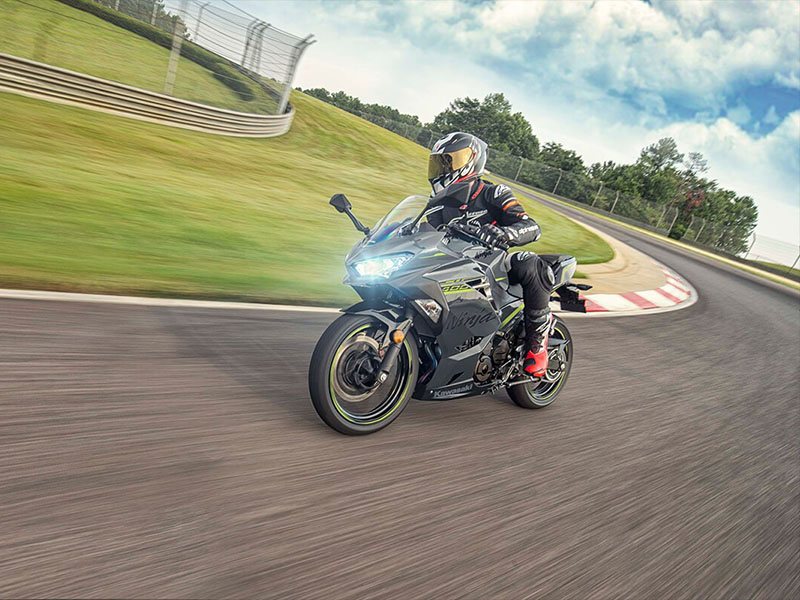 2021 Kawasaki Ninja 400 in Manchester, New Hampshire - Photo 20