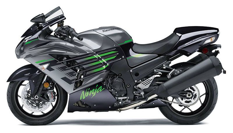 Image Gallery: 2015 Kawasaki ZX-14R and 1984 Ninja 900