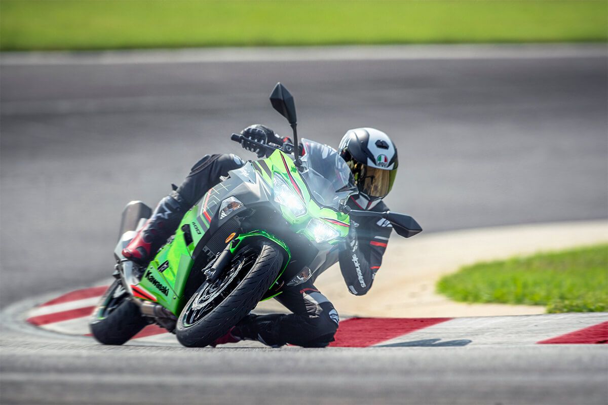 2023 Kawasaki Ninja 400 ABS KRT Edition in Manchester, New Hampshire - Photo 28