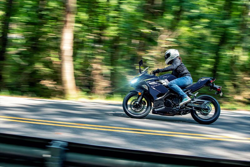 2022 Kawasaki Ninja 400 ABS in Yankton, South Dakota - Photo 6