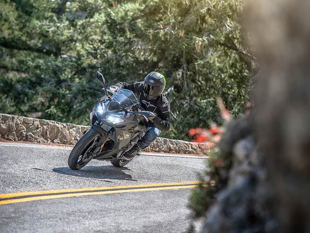 2023 Kawasaki Ninja 650 in Santa Maria, California - Photo 5