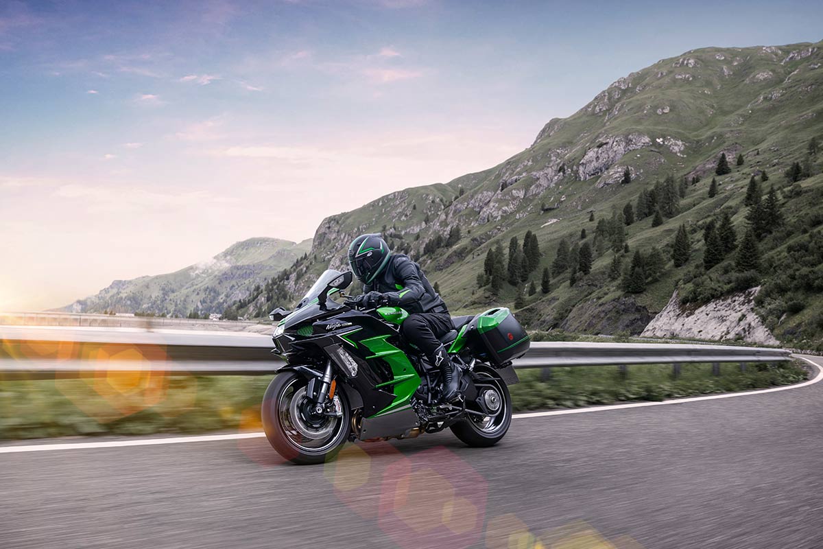 2023 Kawasaki Ninja H2 SX SE in Columbia, Missouri - Photo 8
