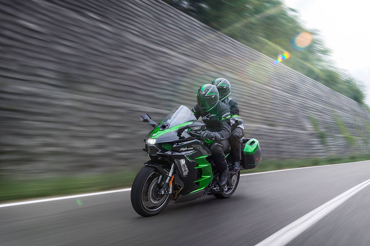 2023 Kawasaki Ninja H2 SX SE in Columbia, Missouri - Photo 9