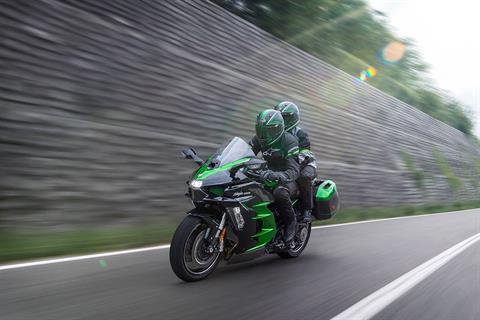 2023 Kawasaki Ninja H2 SX SE in Columbia, Missouri - Photo 9