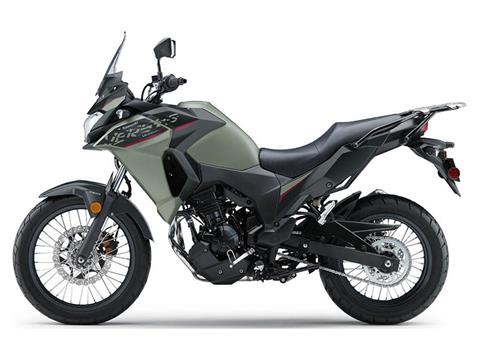 日本未入荷 New 2023 CA Orange in Motorcycles | 300 Versys-X Kawasaki トップス