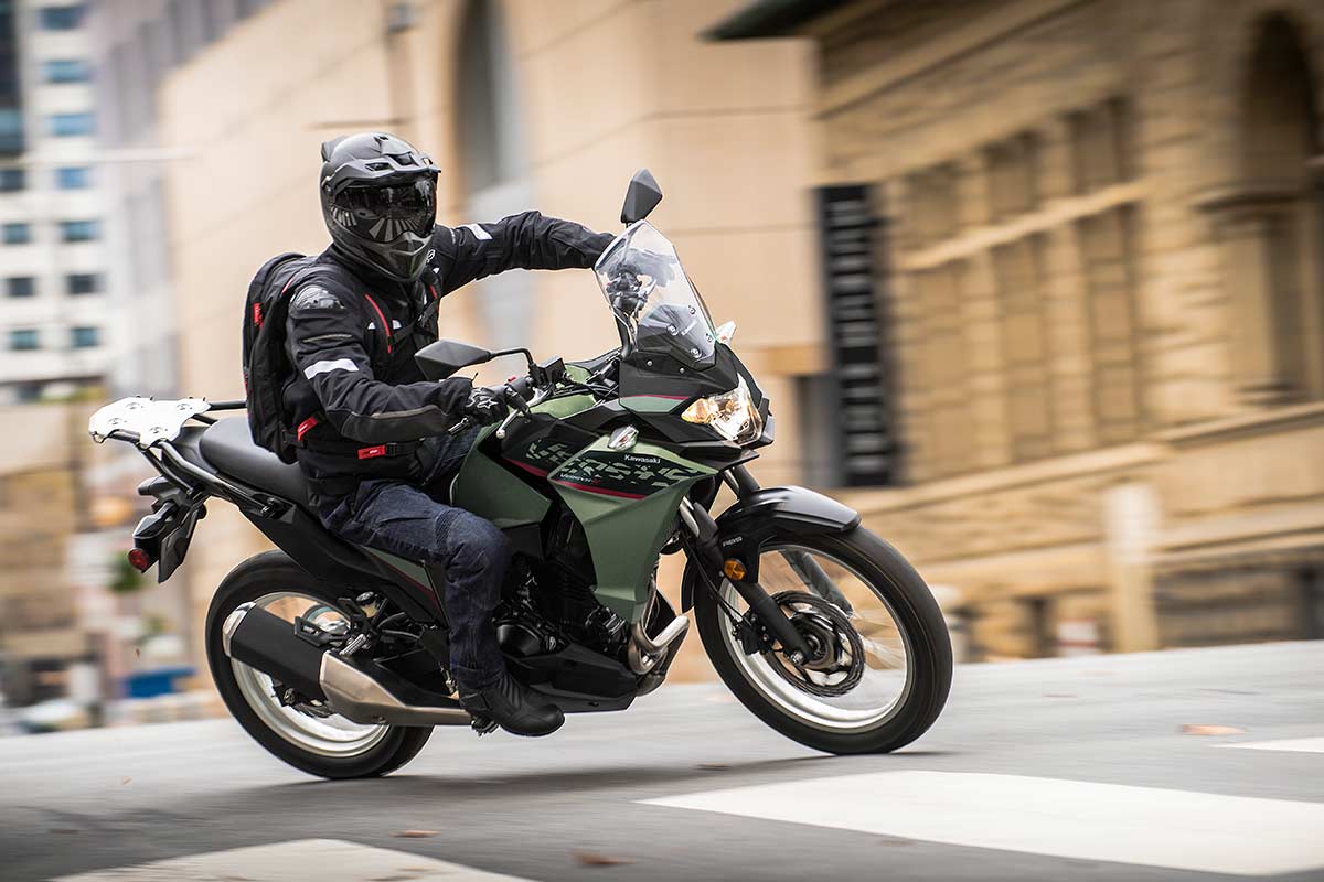 2023 Kawasaki Versys-X 300 ABS in Santa Maria, California - Photo 8
