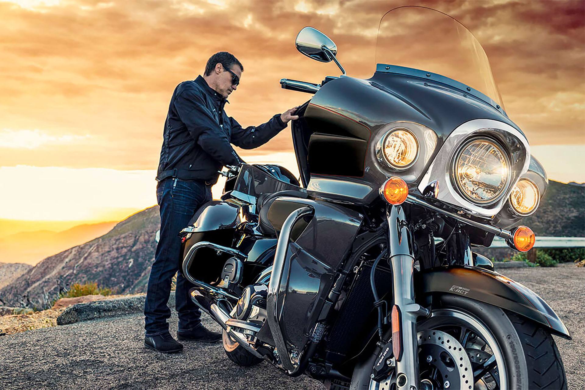 2023 Kawasaki Vulcan 1700 Voyager ABS in Columbia, Missouri - Photo 5
