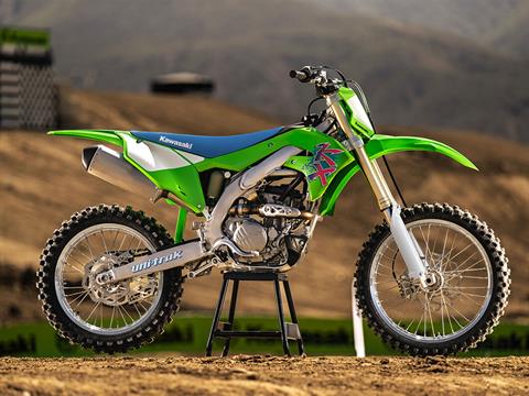 Kawasaki Ninja's 40th anniversary colors are awesomely retro