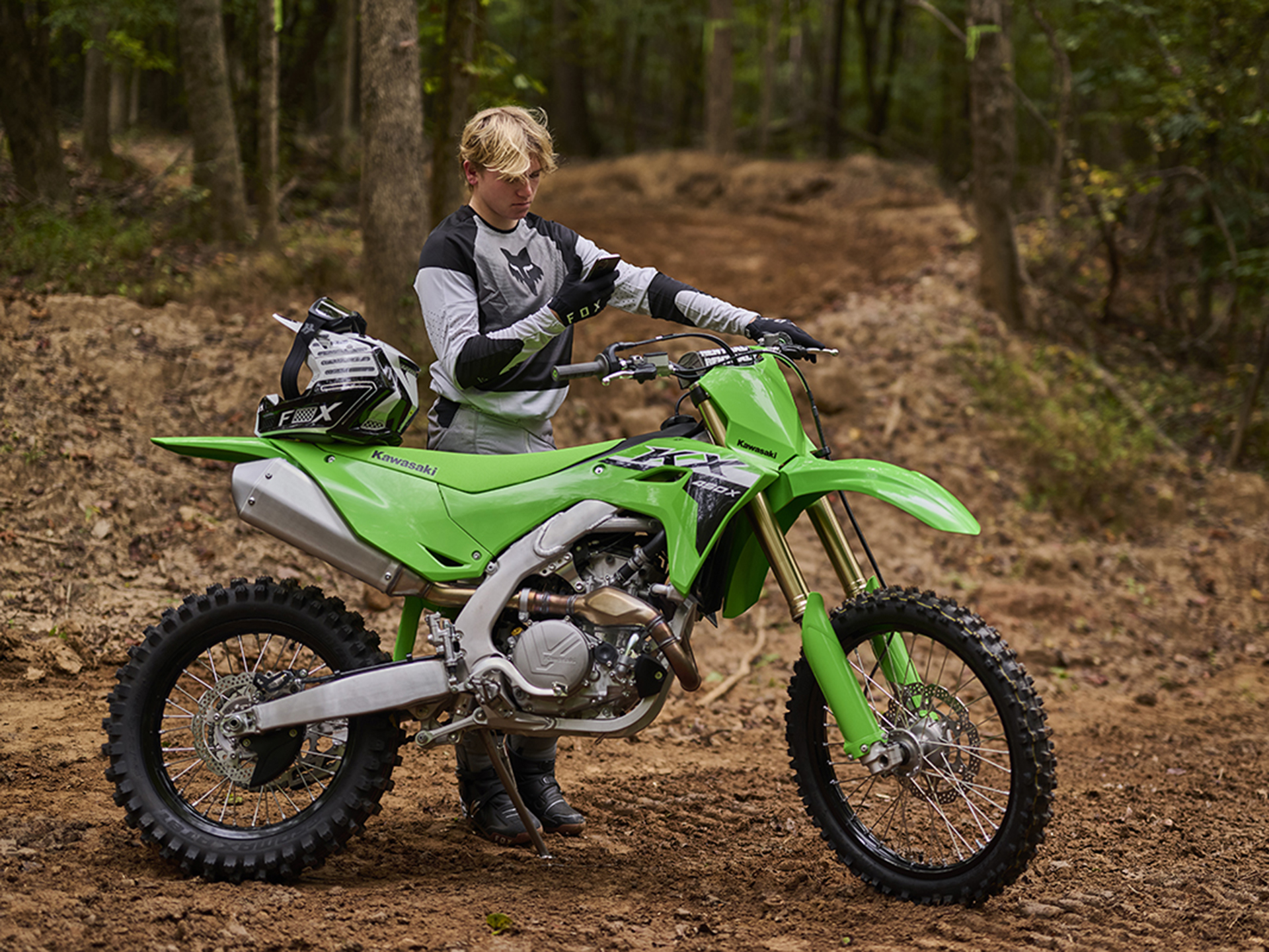 2024 Kawasaki KX 450X in Columbia, Missouri - Photo 17