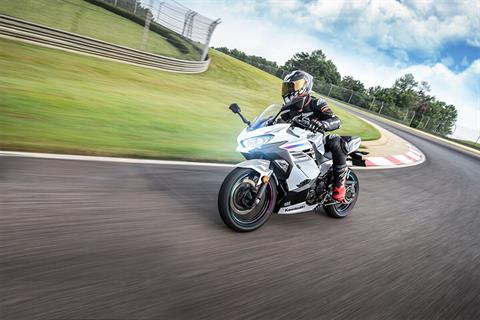 2023 Kawasaki Ninja 400 ABS in Manchester, New Hampshire - Photo 21