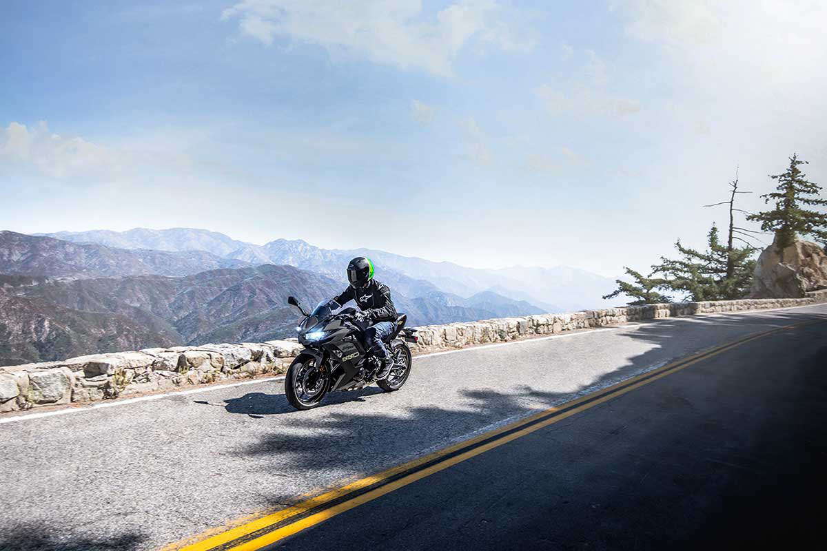 2024 Kawasaki Ninja 650 ABS in Santa Maria, California - Photo 4
