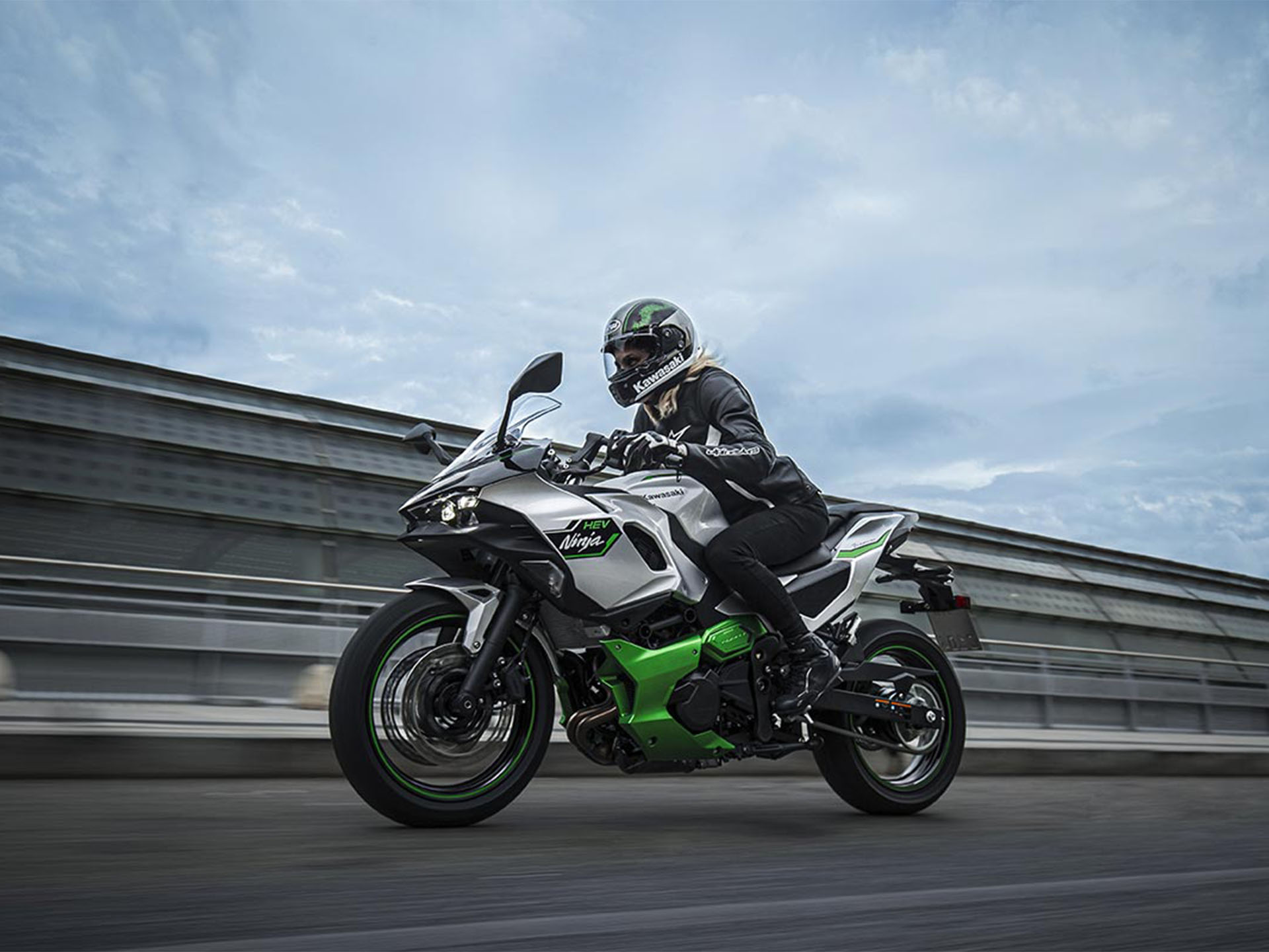 2024 Kawasaki Ninja 7 Hybrid ABS in Santa Maria, California - Photo 4