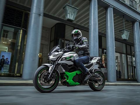 2024 Kawasaki Z7 Hybrid ABS in Columbia, Missouri - Photo 9