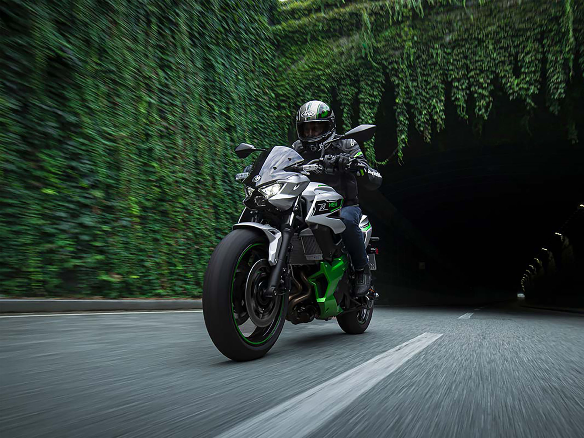 2024 Kawasaki Z7 Hybrid ABS in Columbia, Missouri - Photo 6