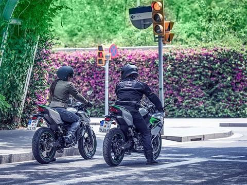 2024 Kawasaki Ninja e-1 ABS in Northampton, Massachusetts - Photo 25