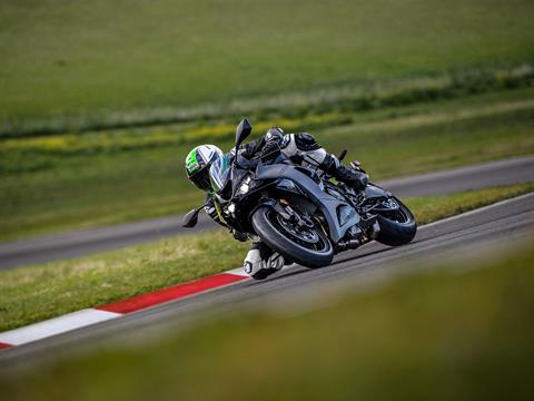 2024 Kawasaki Ninja ZX-6R ABS in Topeka, Kansas - Photo 13