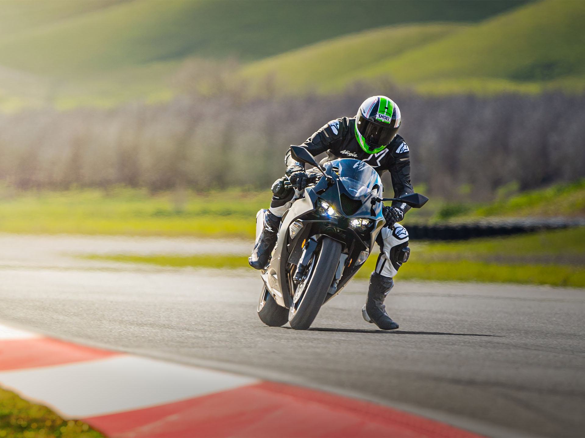New 2024 Kawasaki Ninja ZX-6R ABS | Motorcycles in Bear DE