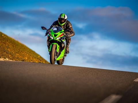 2024 Kawasaki Ninja ZX-6R ABS KRT Edition in North Bend, Oregon - Photo 16