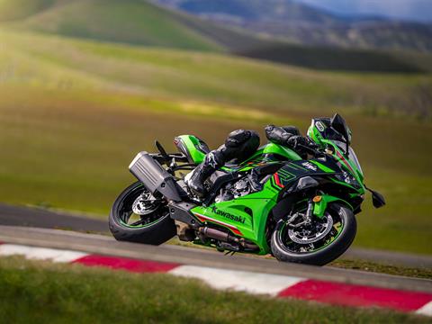 2024 Kawasaki Ninja ZX-6R ABS KRT Edition in North Bend, Oregon - Photo 18