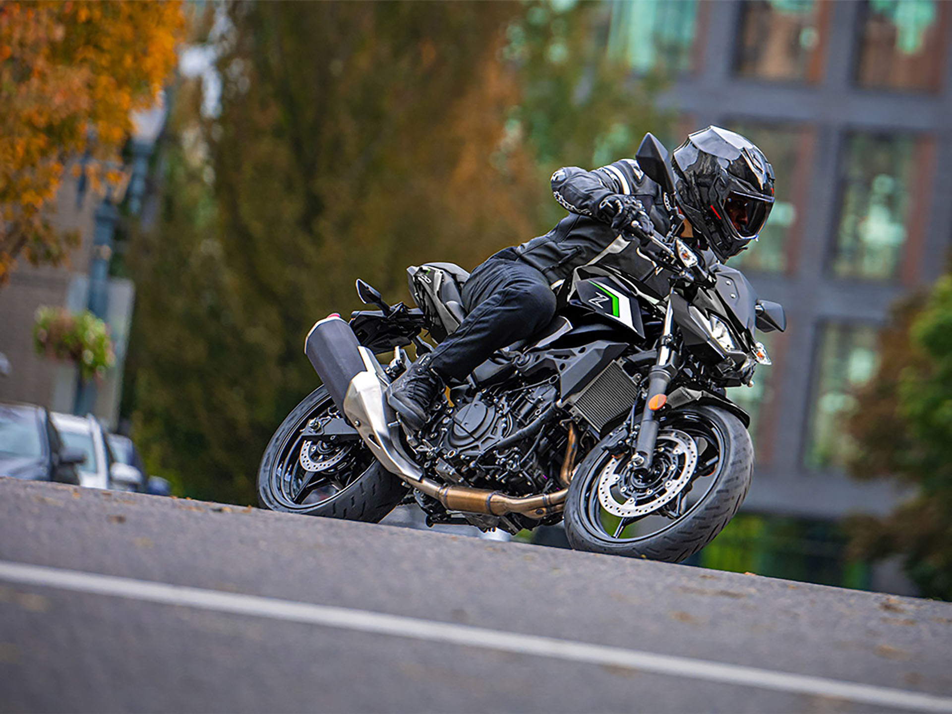 2025 Kawasaki Z500 ABS in Eugene, Oregon - Photo 12