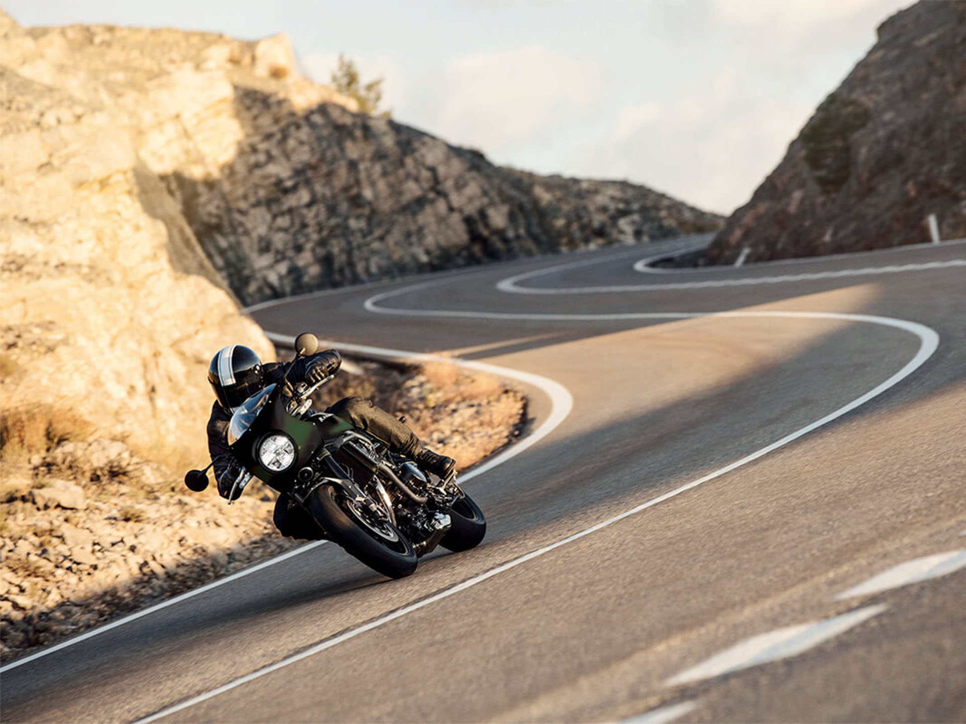 2025 Kawasaki Z900RS Cafe ABS in Eugene, Oregon - Photo 6