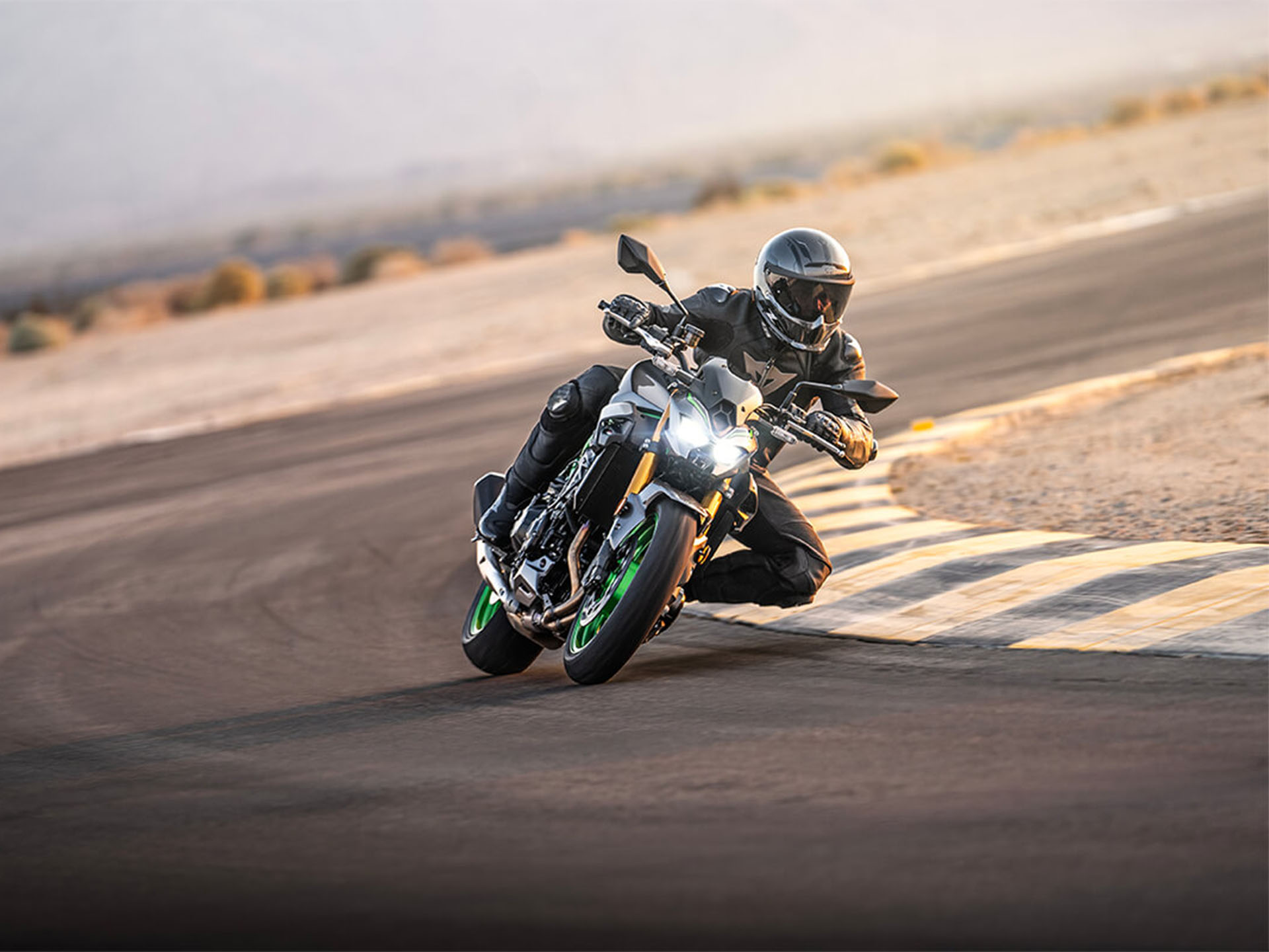 2025 Kawasaki Z900 SE ABS in Santa Maria, California - Photo 17